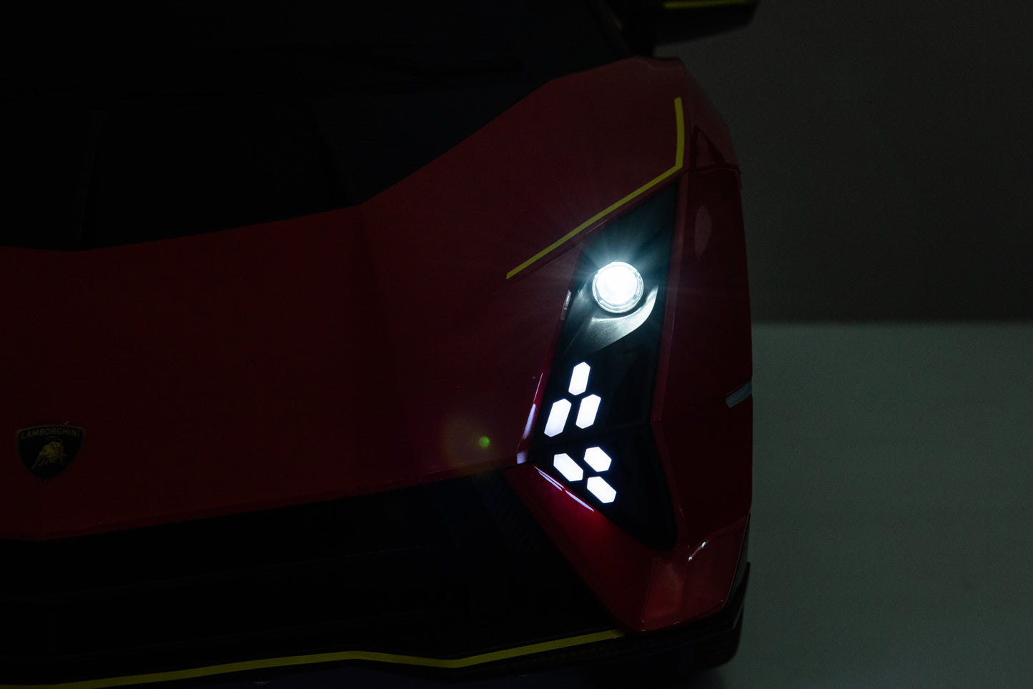 S319 Lamborghini Autentica Licensed Ride on Car with 2.4G Remote Control